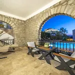 Ξενοδοχείο με διαμερίσματα Noa Only Adult 5*