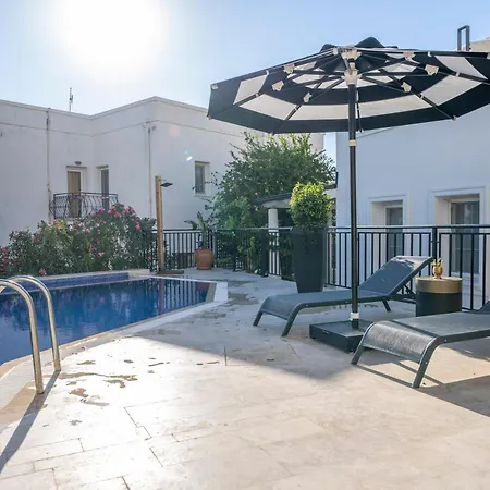 Noa Only Adult Apartmanhotel
